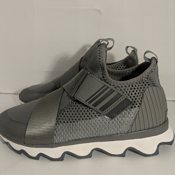 sorel kinetic sneaker quarry